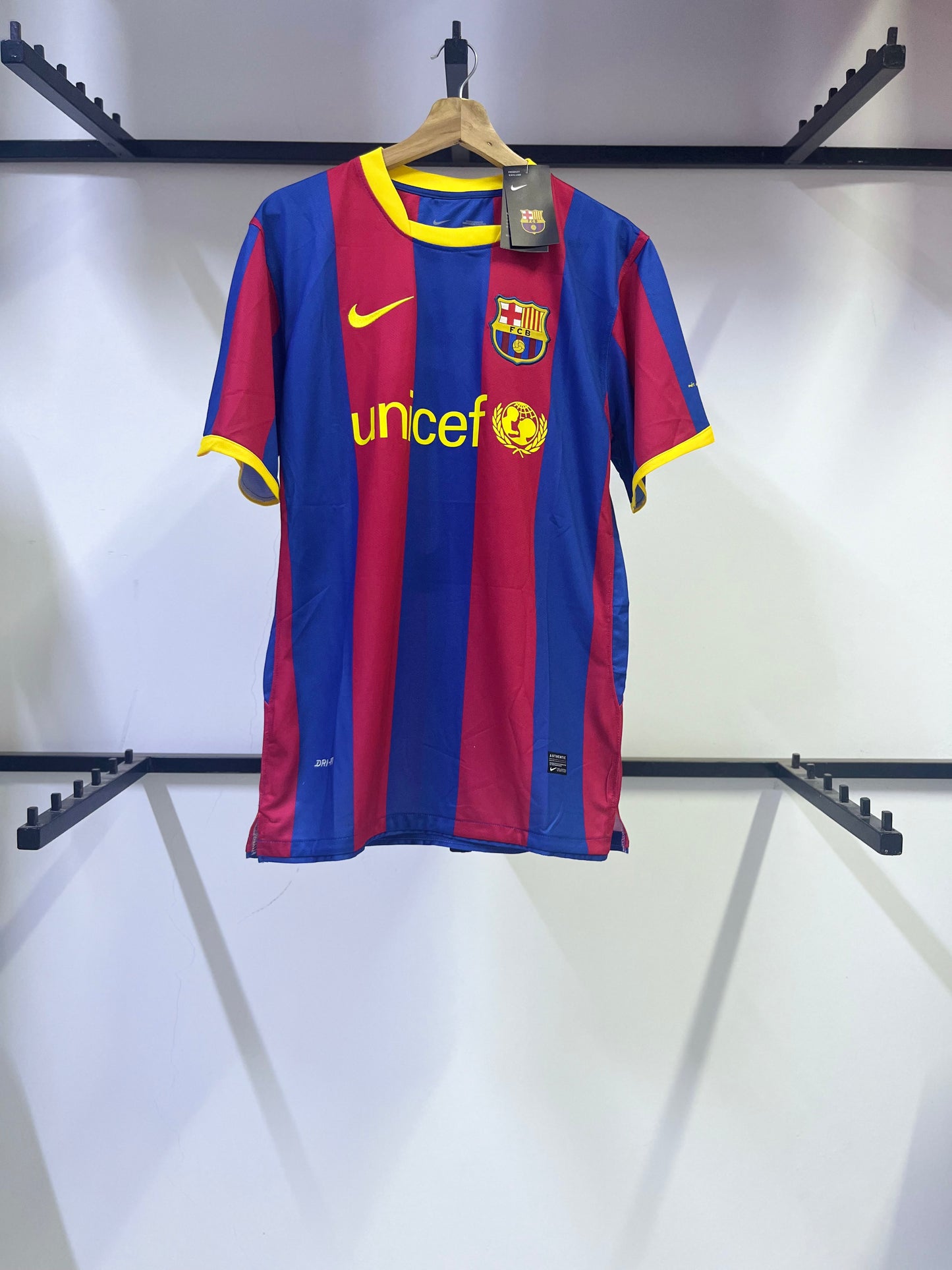 Messi Barcelona Home Kit 2010/11 Retro