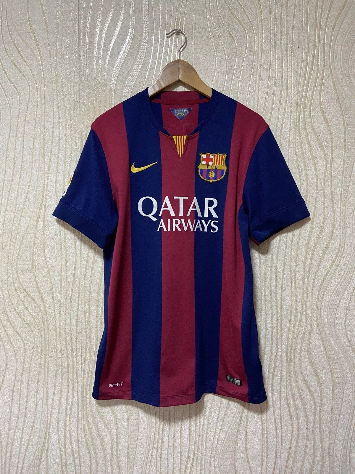 Iniesta Barcelona 2014/15 Home Kit Retro