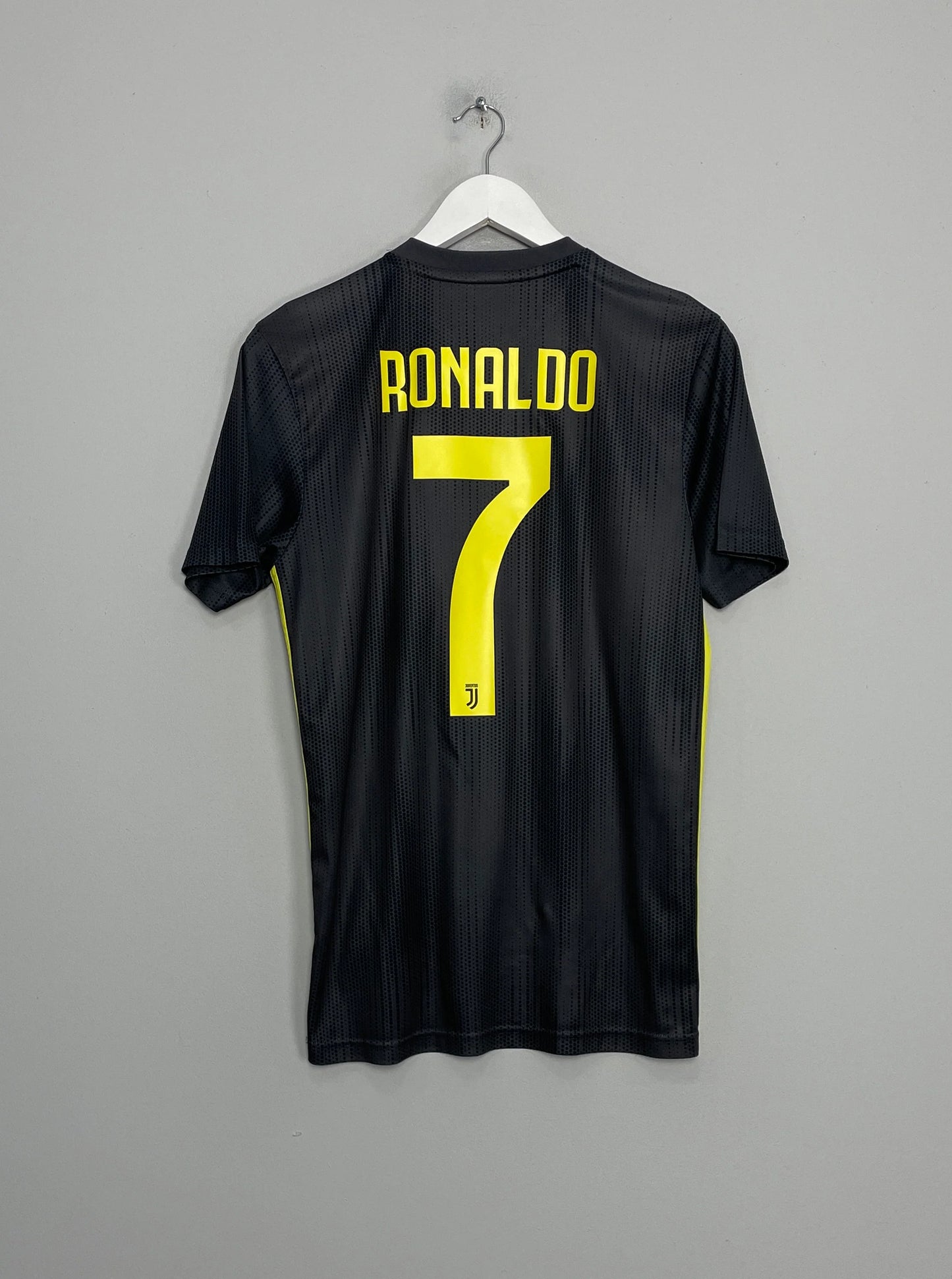 Ronaldo Juventus 2018/19 Third Kit Retro